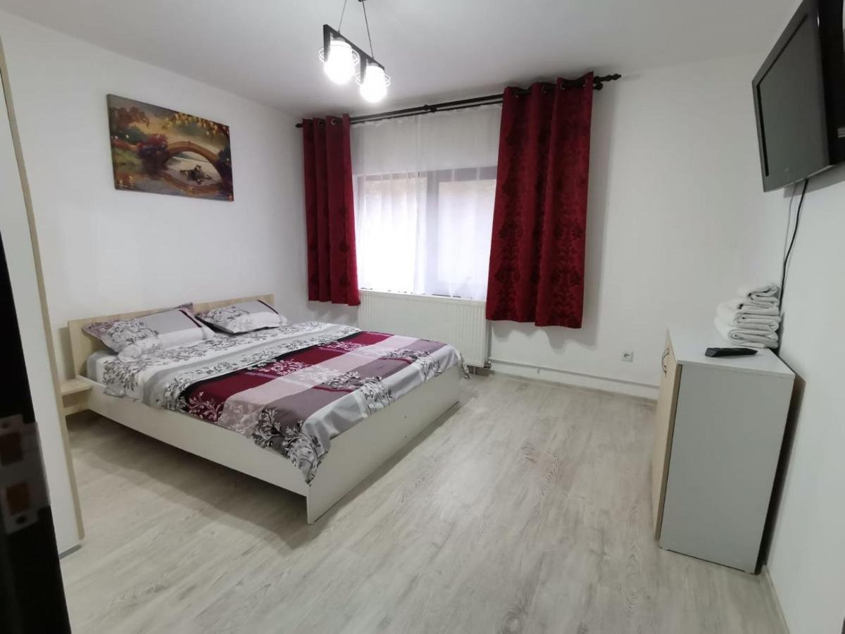 Mario Apartament Regim Hotelier Resita Exterior foto
